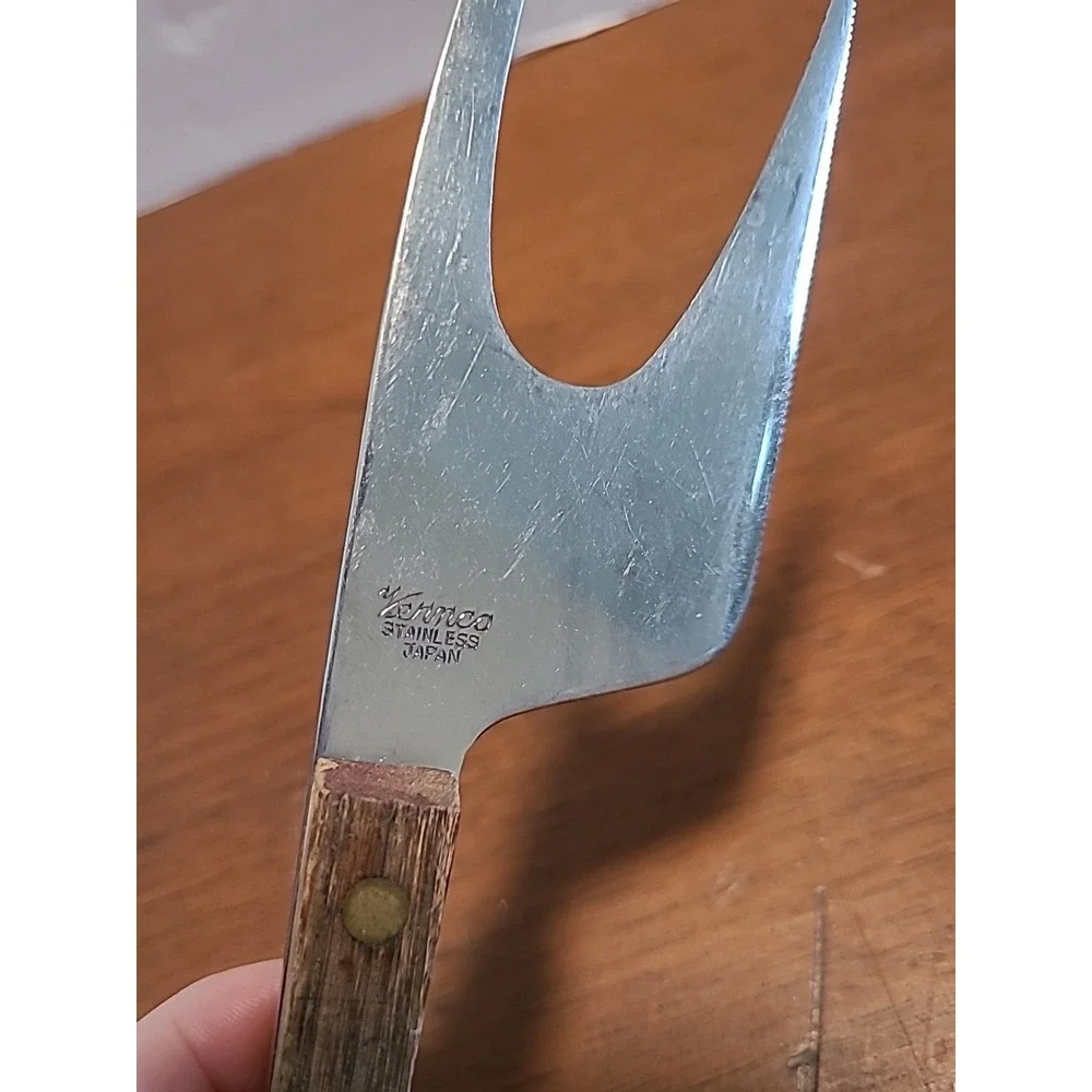 Vintage VERNCO‎ JAPAN Wood Handled Knife THE VERNON COMPANY NEWTON IOWA